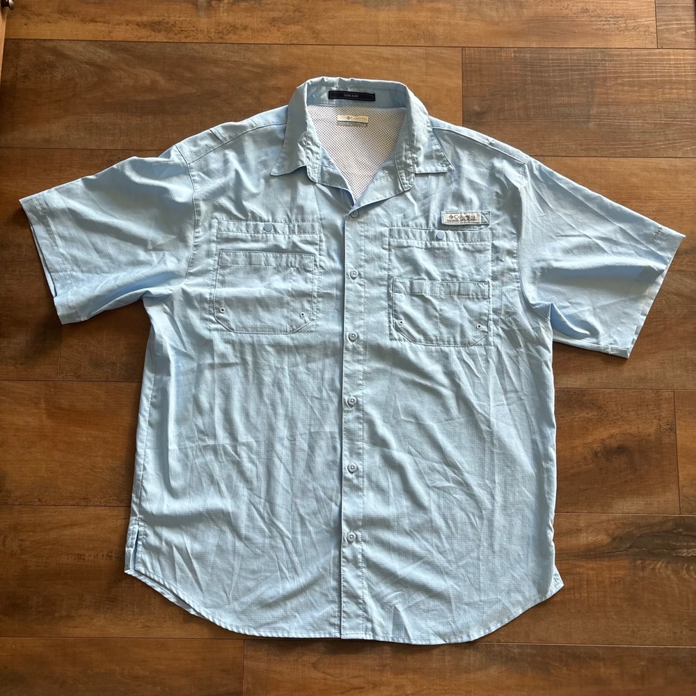 Columbia Tamiami PFG Fishing Short Sleeve Light Blue Shirt Men's Size Large